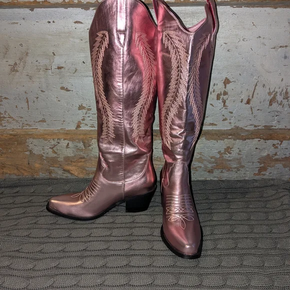 Women's Pink Metallic Cowboy Boots Size 8 - Picture 2 of 8